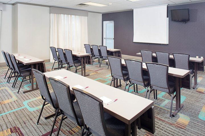 Residence Inn by Marriott Detroit Livonia