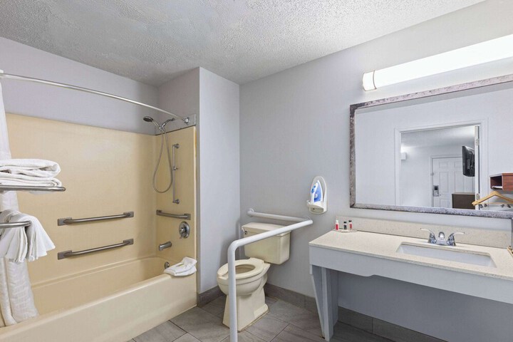 Baymont by Wyndham Selma