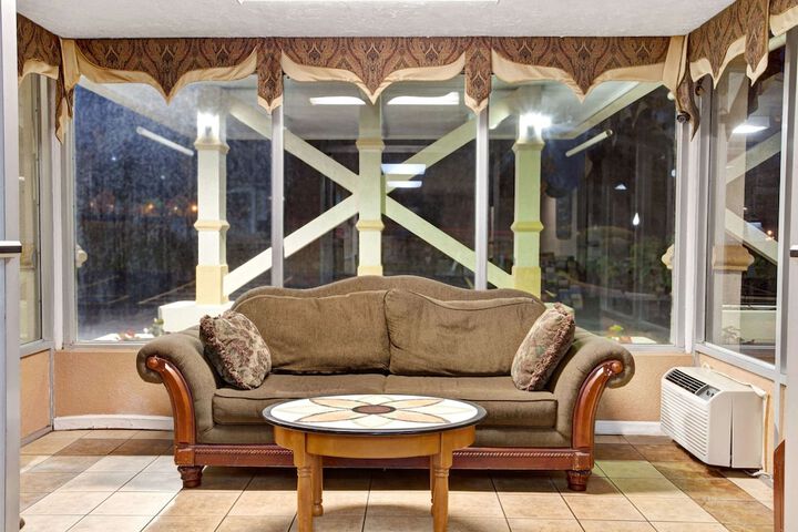 Hotel Interior 5 of 13