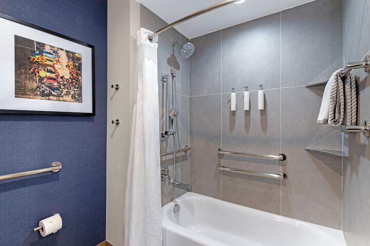 Cambria Hotel Northlake Conference Center - Roanoke