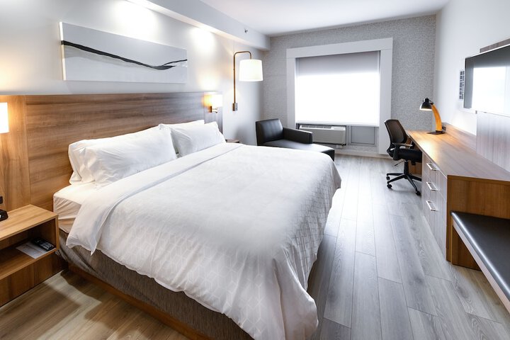 Holiday Inn Express & Suites Trois Rivieres Ouest by IHG