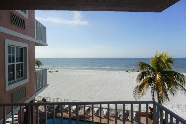 Edison Beach House