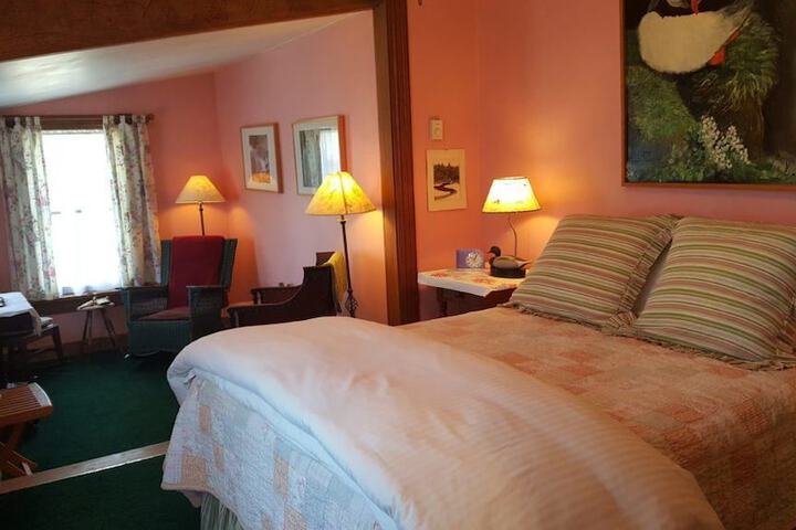 Room 5 of 11