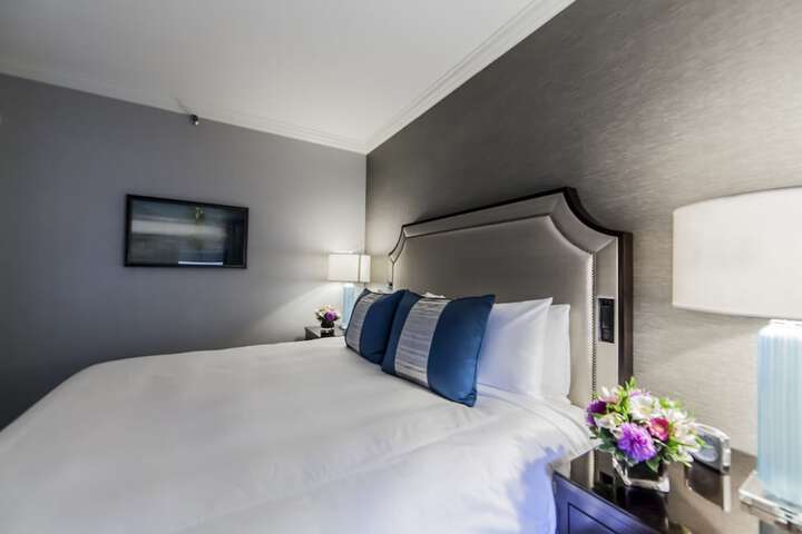 Room 56 of 122