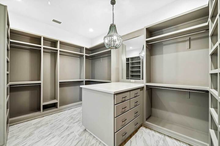 Luxe Fairhope Home w / Covered Patio: Walk to Bay