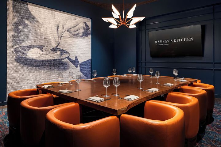 Silver Legacy Reno- a Caesars Rewards Destination