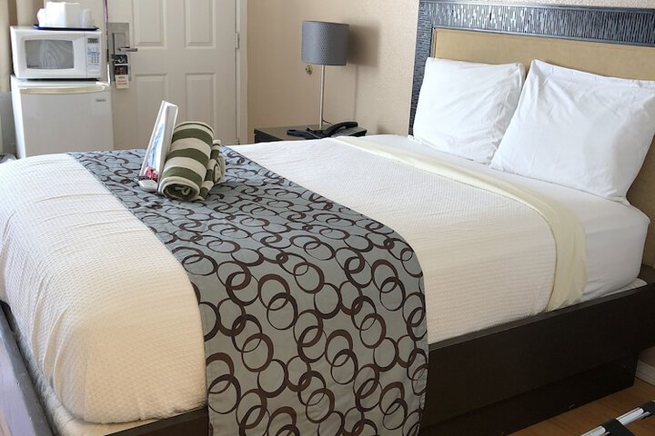 Room 44 of 70