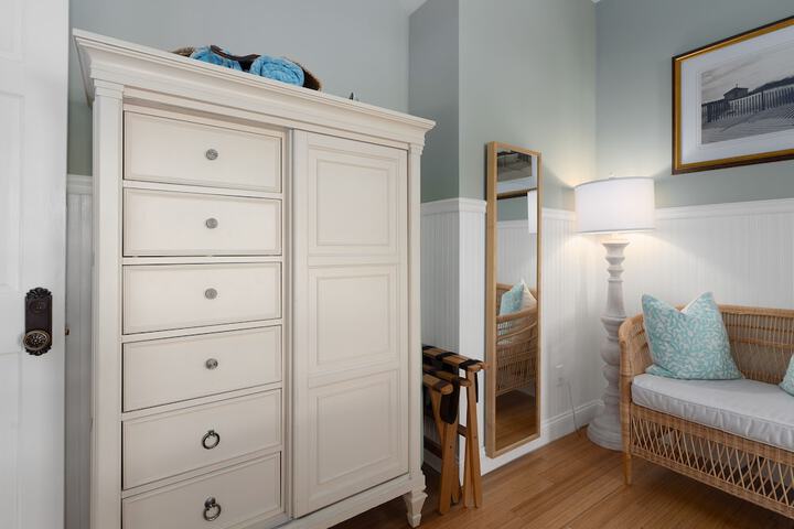 Room 19 of 78