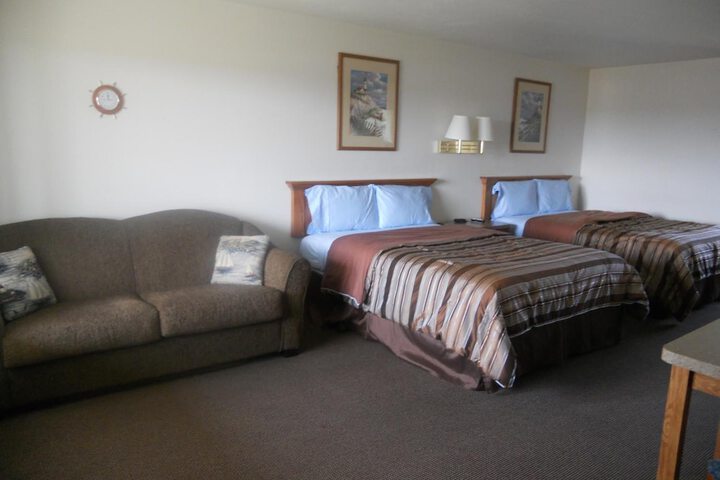 Coho Motel and Suites