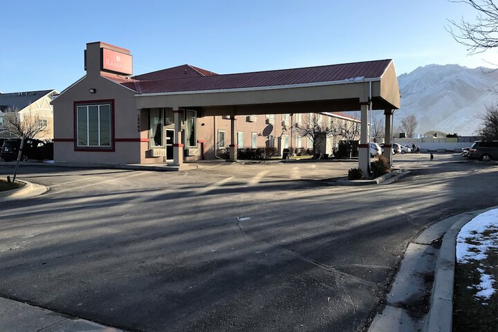Hotel 2 of 43