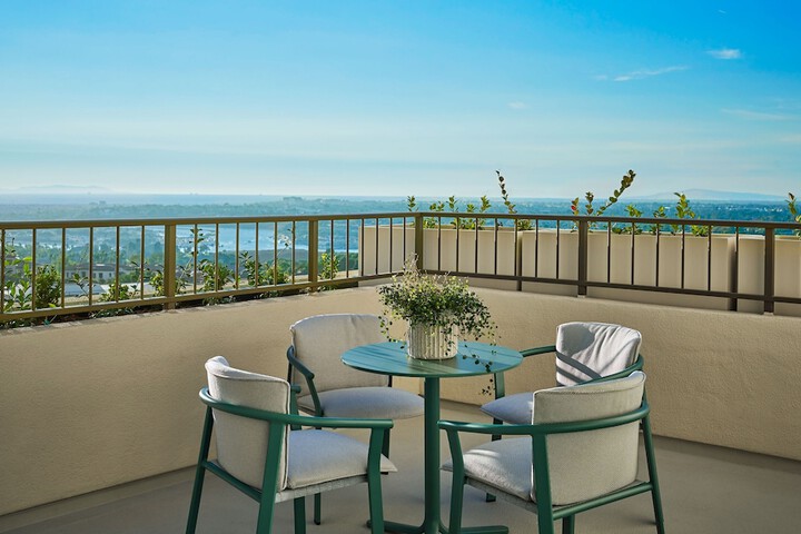 Pendry Newport Beach