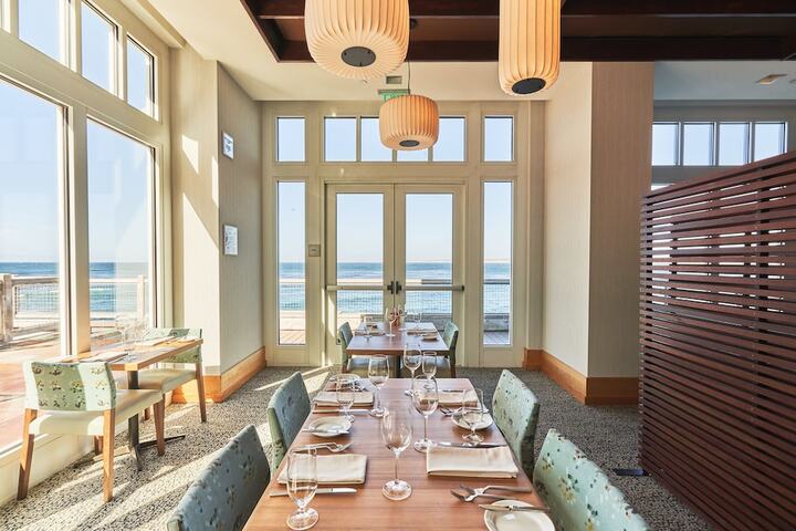 Dining 100 of 127