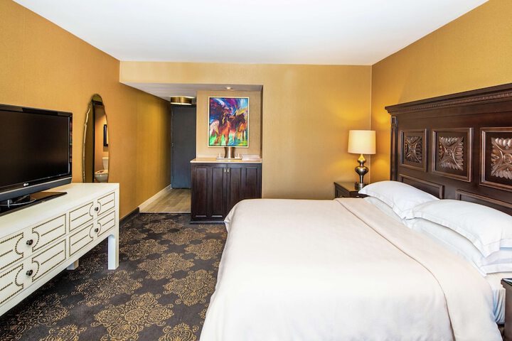 Room 30 of 70