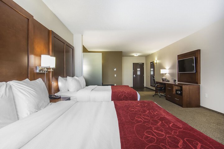 Room 32 of 54