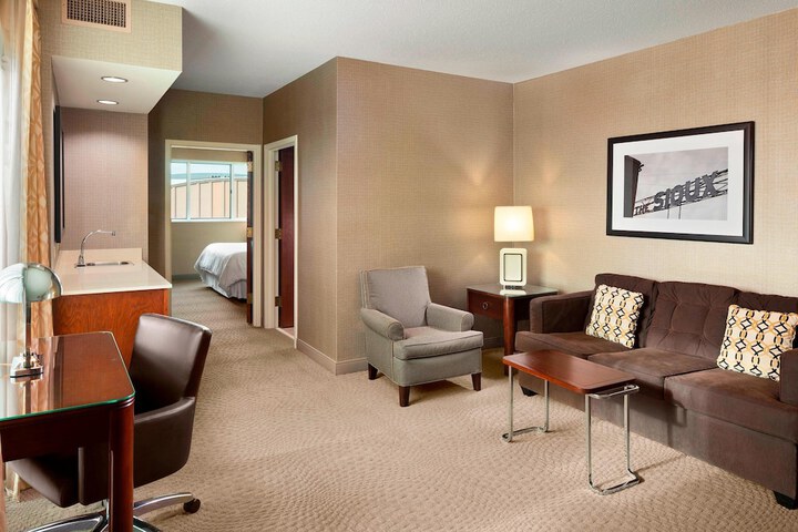 Sheraton Sioux Falls Hotel & Convention Center