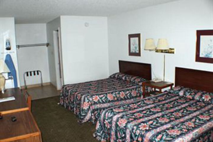Bandera Lodge