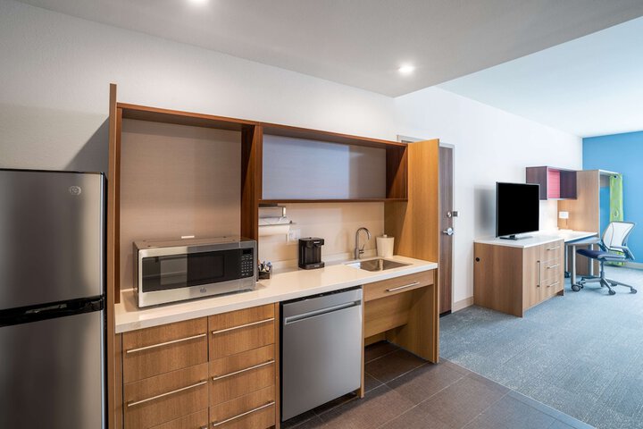 Room 15 of 48