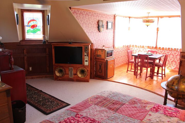 Room 16 of 54