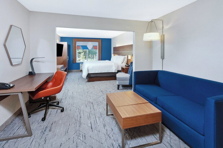 Holiday Inn Express Hotel & Suites Urbana-Champaign by IHG