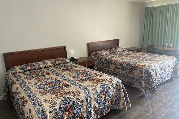 Room 22 of 37