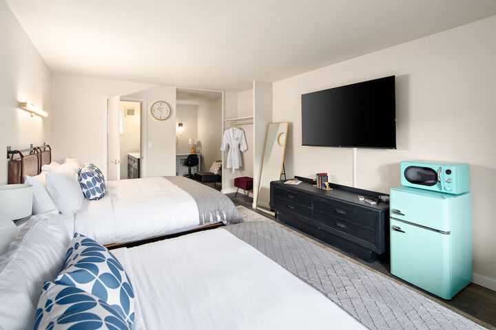 Room 42 of 57