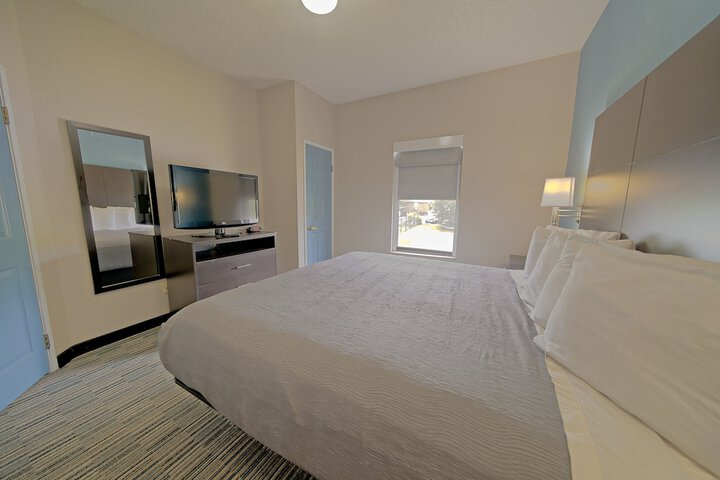 All Season Suites