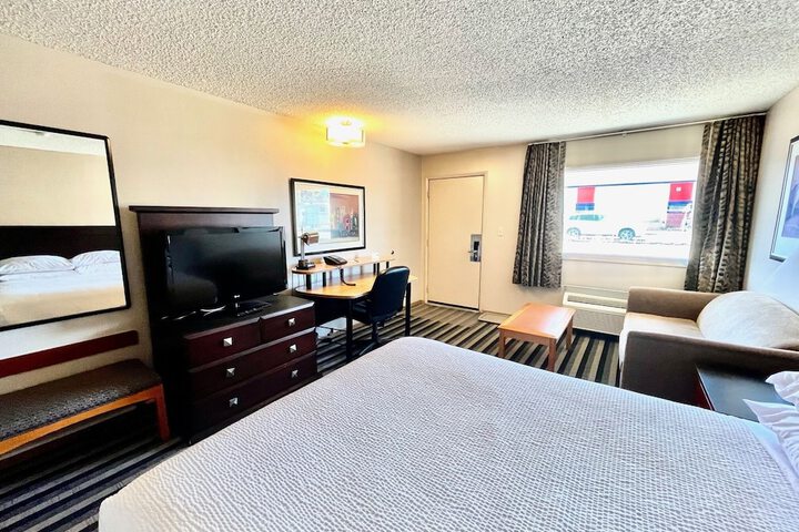 Room 8 of 26