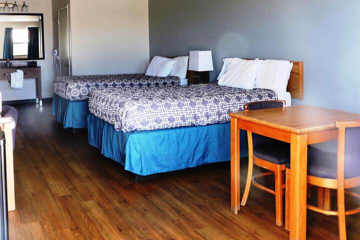 Riata Inn