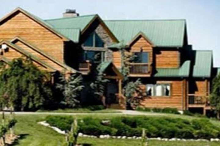 Hotel 4 of 21