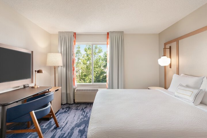 Room 9 of 30