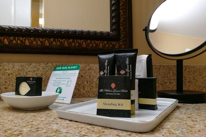 The Wilshire Grand Hotel