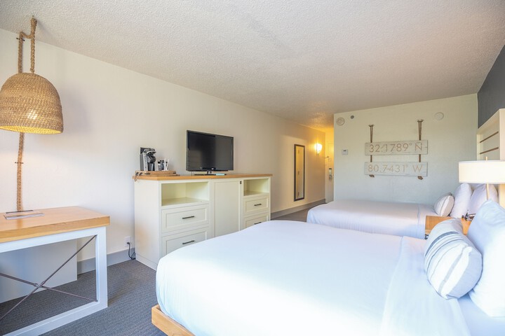 Room 35 of 168