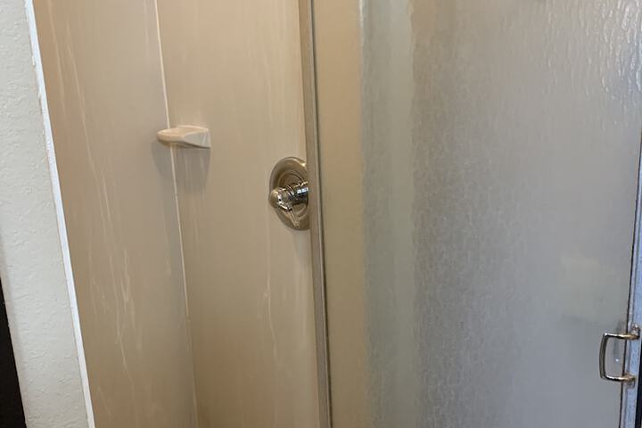 Room 26 of 60