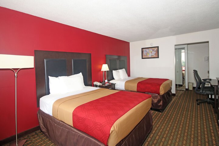 Americas Best Value Inn Pilot Mountain