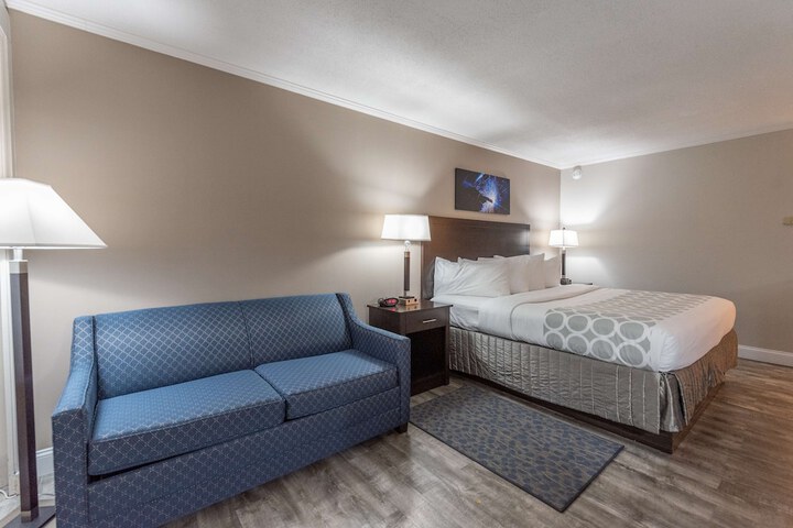 Room 21 of 44