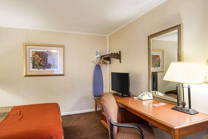Room 21 of 30