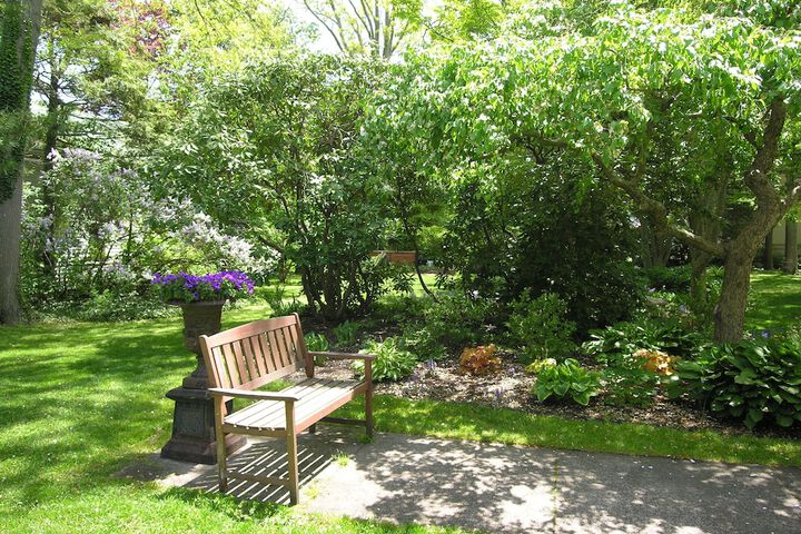 Delano Homestead Bed & Breakfast