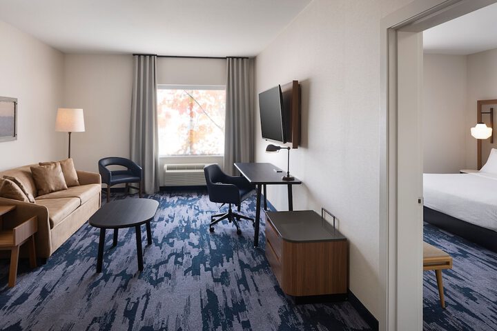 Room 19 of 35