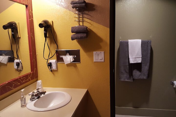 Room 29 of 33
