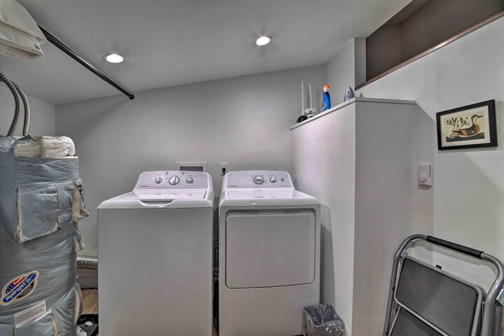 Renovated North Bend Cottage: Near Eateries!