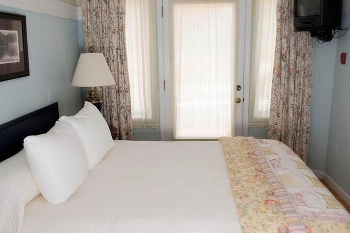 Room 49 of 65