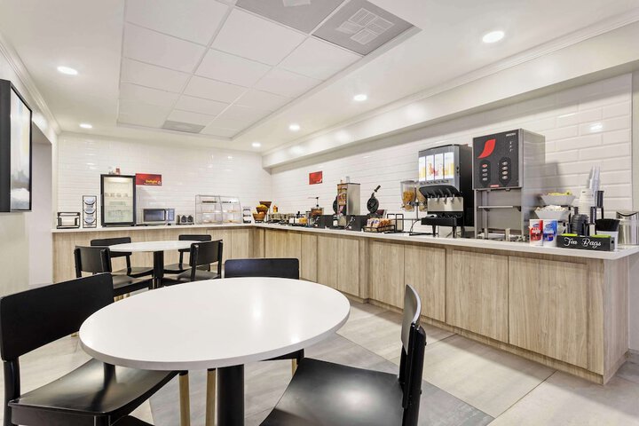 Best Western Plus Sugar Land / Stafford