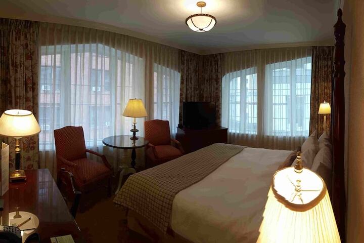 Room 22 of 56