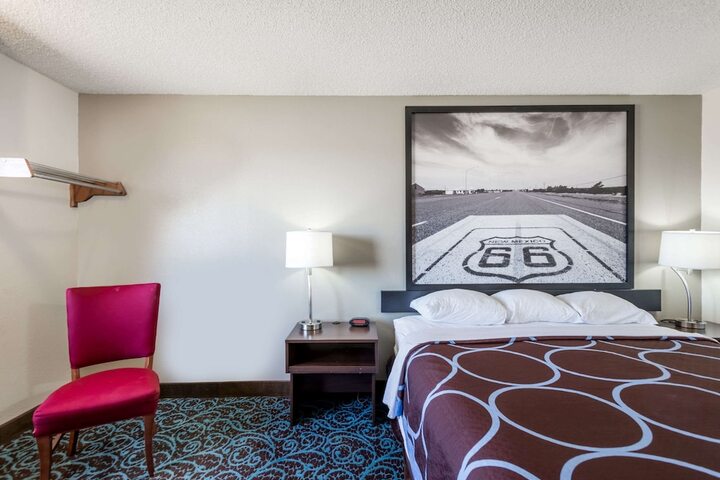 Room 9 of 17