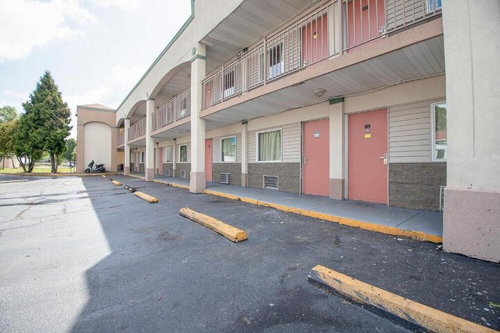 Hotel 5 of 21