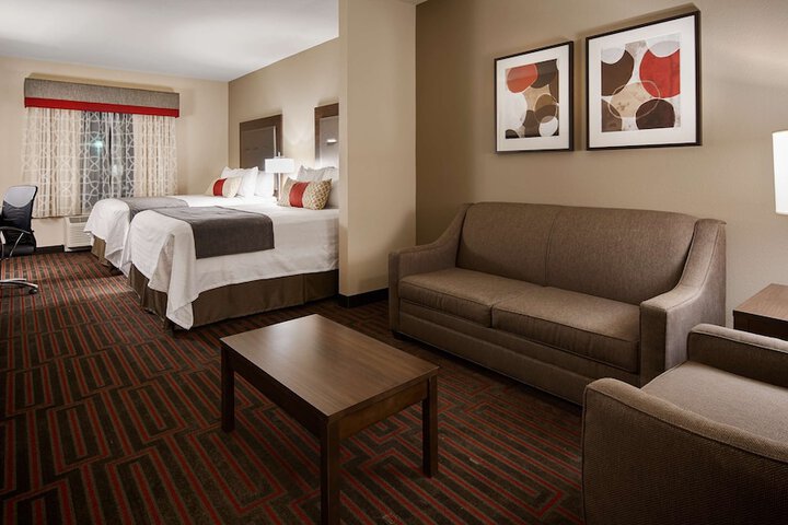 Best Western Plus Stevens County Inn
