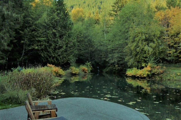 Alexanders Lodge