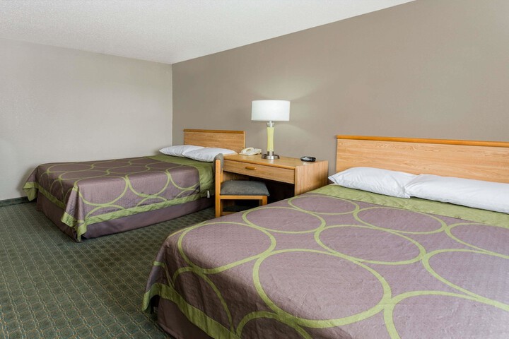 Room 12 of 15