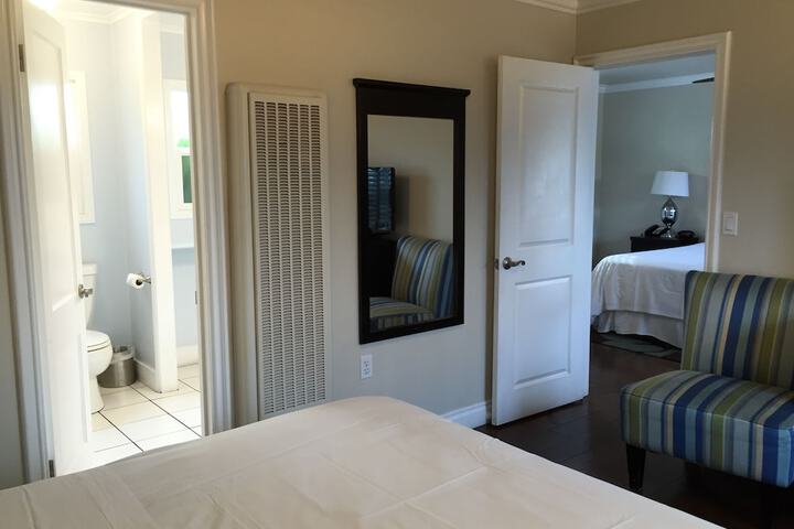 Beach Bungalow Inn and Suites