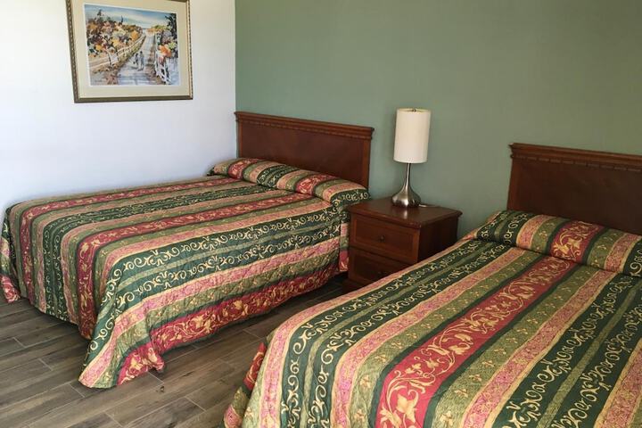 Room 13 of 31